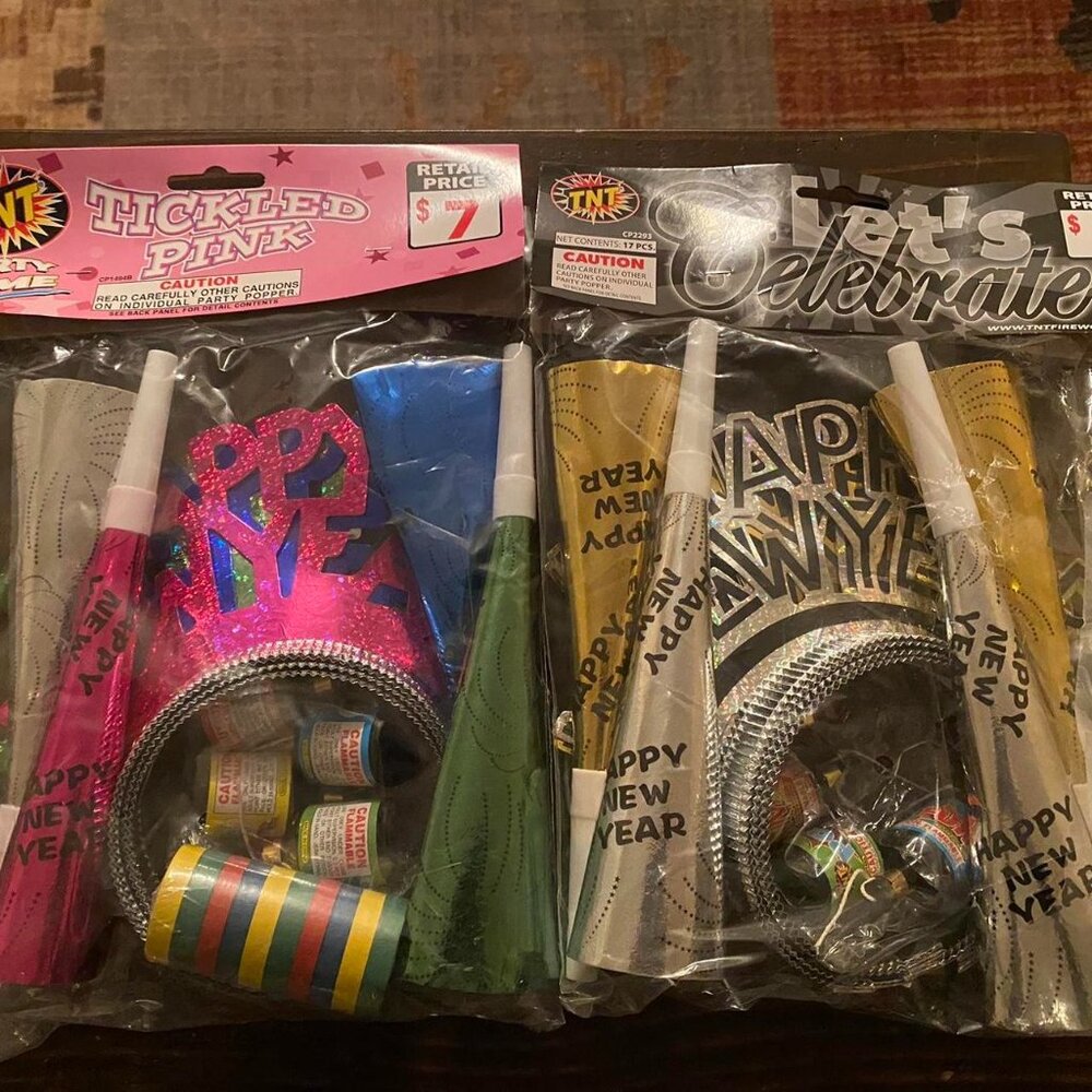 2 new year party packs 🤍🎉